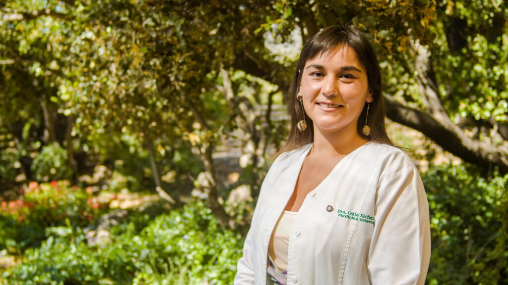 Dra. Izkia Siches C. Colegio Médico de Chile