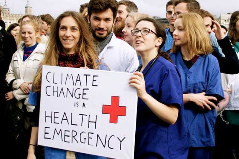 Air Pollution Protest in Bangkokการประท้วงเรื่องมลพิษทางอากาศในกรุงเทพมหานคร Health Community Is Pushing Climate Action as Make-or-Break National Commitments Get Decided